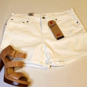 Levi's | Mid-Length Shorts